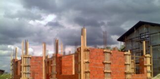 Cum se poate construi o casă fără autorizație de construire. Noile reglementări sunt incluse în Codul Urbanismului