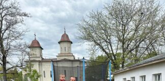 FOTO: Campania „Învățăm să dăruim” pentru copiii din Centrul de zi
