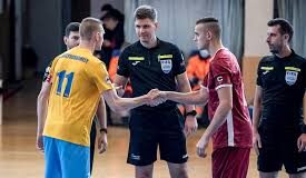 10 arbitri și arbitri asistenți au promovat în eșaloane superioare