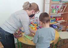 Posturi vacante de supraveghetori, infirmieri, educatori și pedagog de recuperare