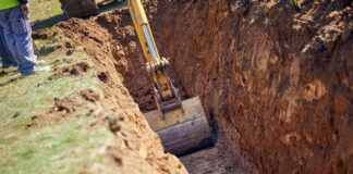 Primăria Dumesti a trecut cu rețeaua de apă prin ograda unui sătean. Procesul a ajuns la Curtea de Apel