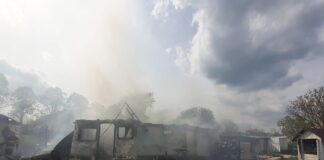 FOTO: Incendiu cu pagube mari într-o comună din județul Iași. Bătaie de joc din partea Primăriei