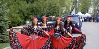 „Bazarul Cultural al Romilor” în Parcul Copou