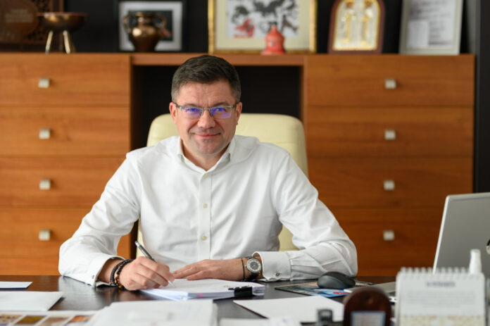Costel Alexe3