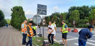 Restricții de trafic în Podu Iloaiei pentru montarea stâlpilor de semaforizare