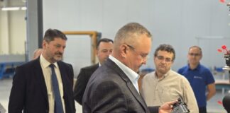 Nicolae Ciucă, după discuţii cu reprezentanţi ai industriei de apărare: Este responsabilitate naţională tot ceea ce se întâmplă cu structurile de apărare, de la doctrină până la întrebuinţare