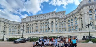 Zeci de elevi din județul Iași cu rezultate excepționale la Evaluarea națională, selectați pentru a participa într-un program educativ