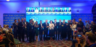 FOTO: Eveniment politic PNL în penultima săptămână de campanie înainte de primul tur al alegerilor prezidențiale