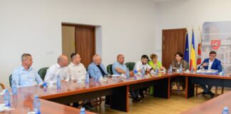 Noi contracte de finanțare pentru construirea sau modernizarea terenurilor de sport din 10 comune