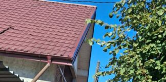 Cu un picior afară din Primărie și cu celălalt pe propriul șantier. Primarul își ridică o nouă construcție în centrul comunei foarte aproape de DJ 248A, exact în perioada în care mandatul său se apropie de final