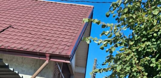 Cu un picior afară din Primărie și cu celălalt pe propriul șantier. Primarul își ridică o nouă construcție în centrul comunei foarte aproape de DJ 248A, exact în perioada în care mandatul său se apropie de final